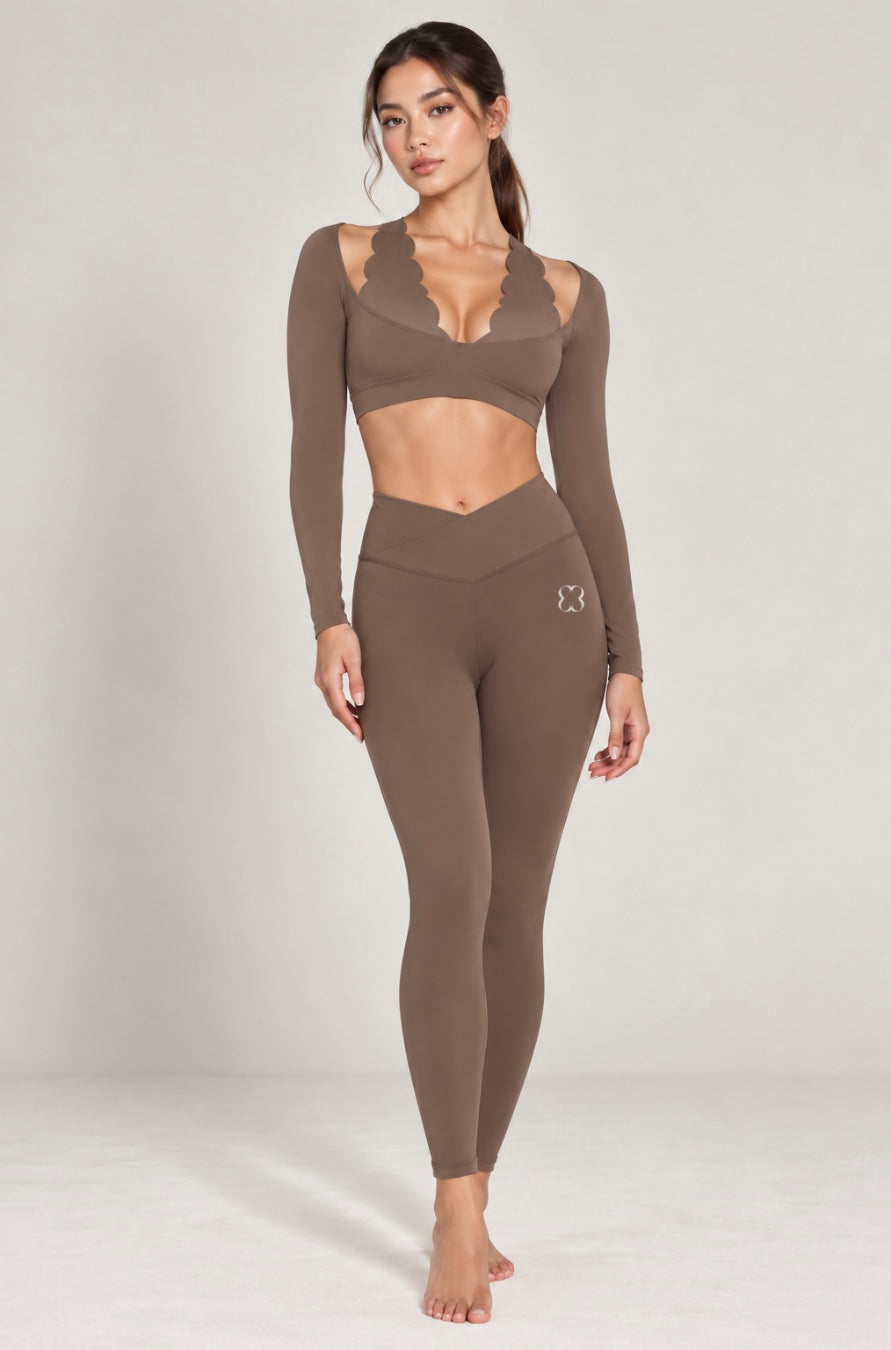 FLOW LONG SLEEVE SCALLOP TOP - ECRU